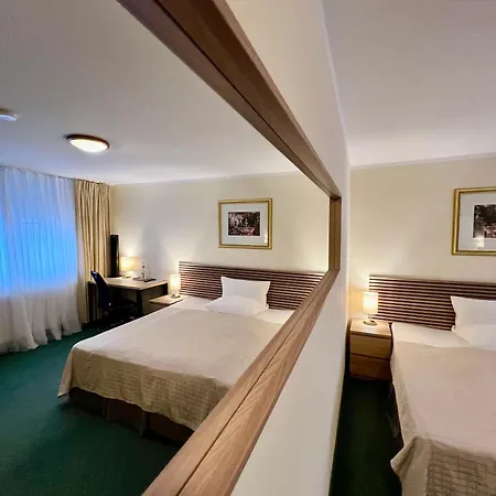 Hotel Residenz Stockstadt Stockstadt am Main Buitenkant foto